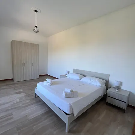 Residenza Baia Di Riaci Διαμέρισμα *